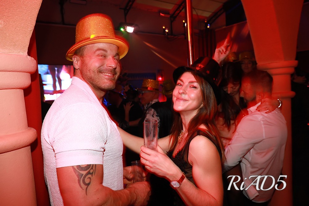 2023 riad5 reveillon 83 