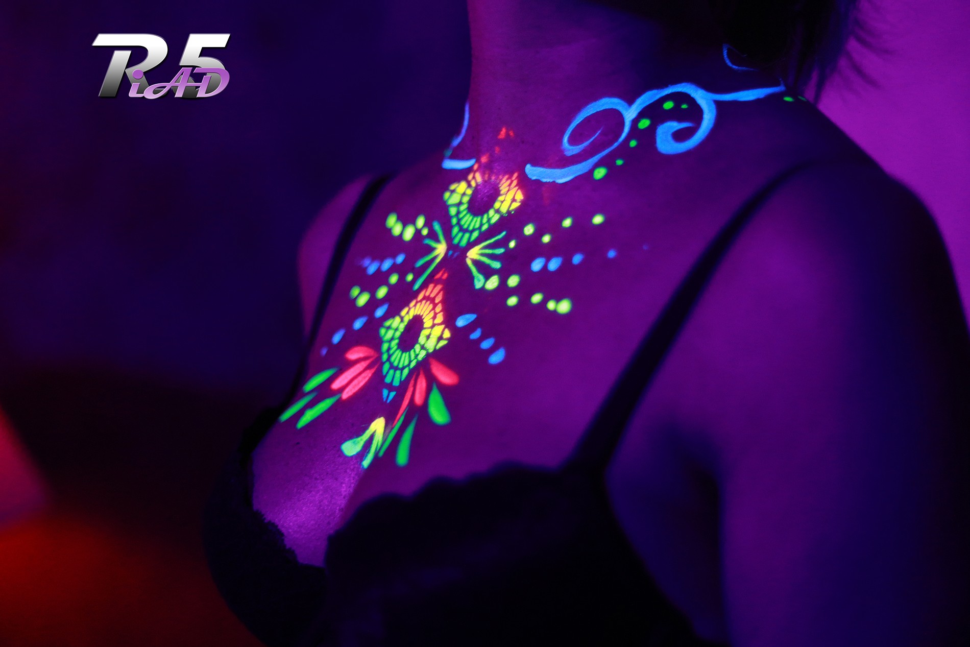 Fluo party 01 22 17 