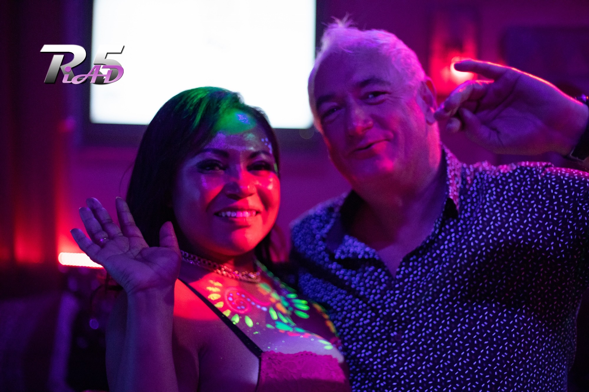 Fluo party 01 22 68 