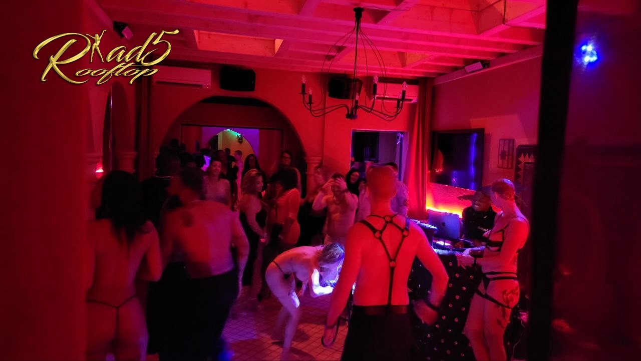 Kings party riad5