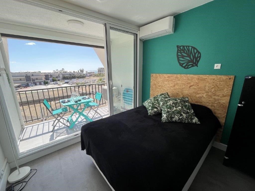 Studio standard village 102 