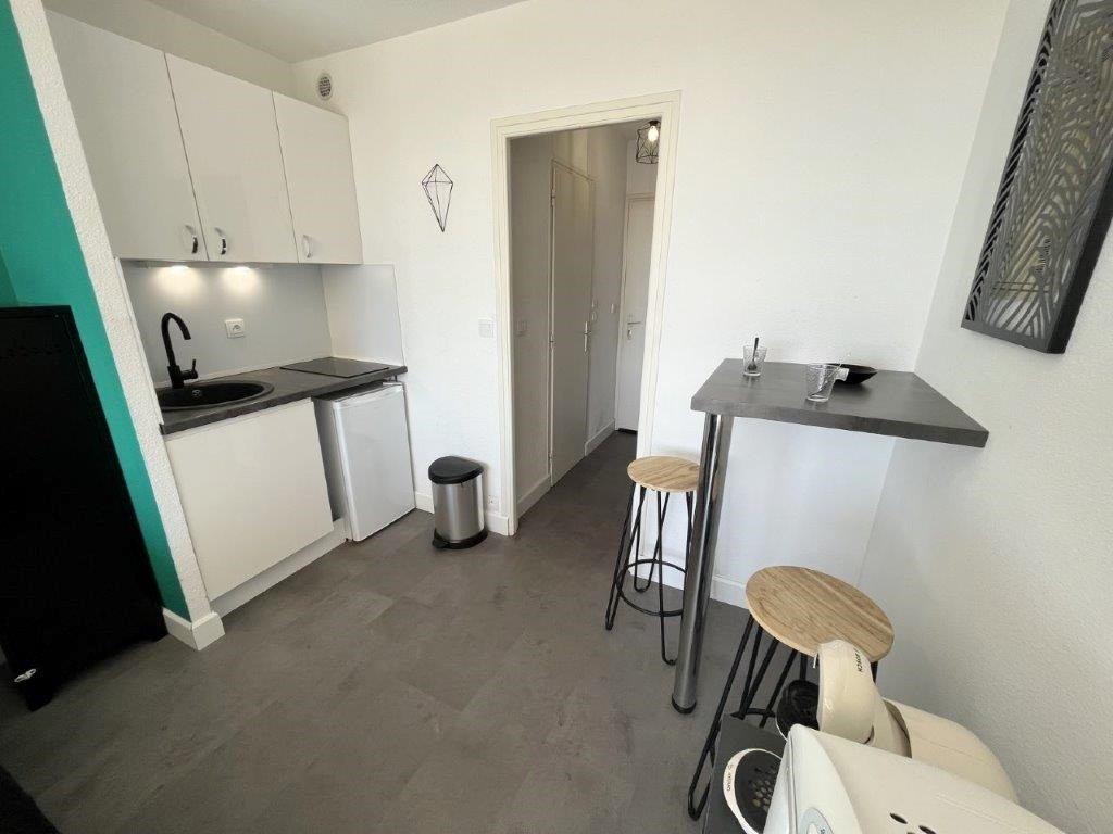 Studio standard village 103 