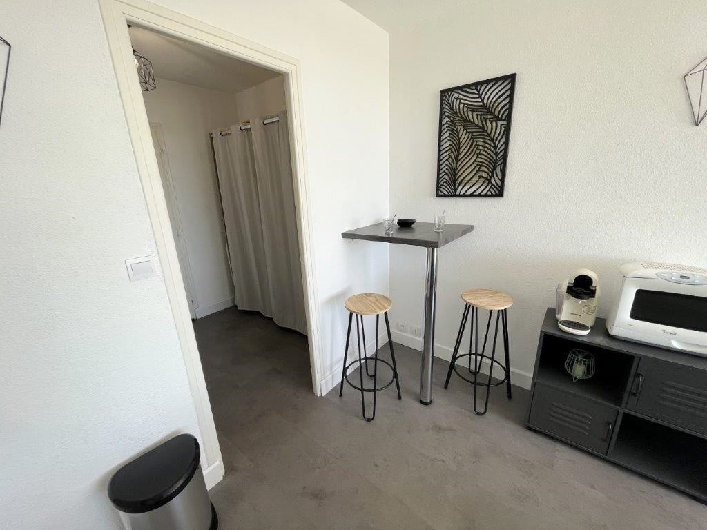 Studio standard village 104 