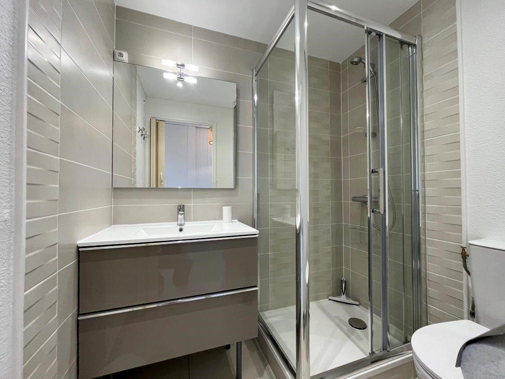 Studio standard village 122 