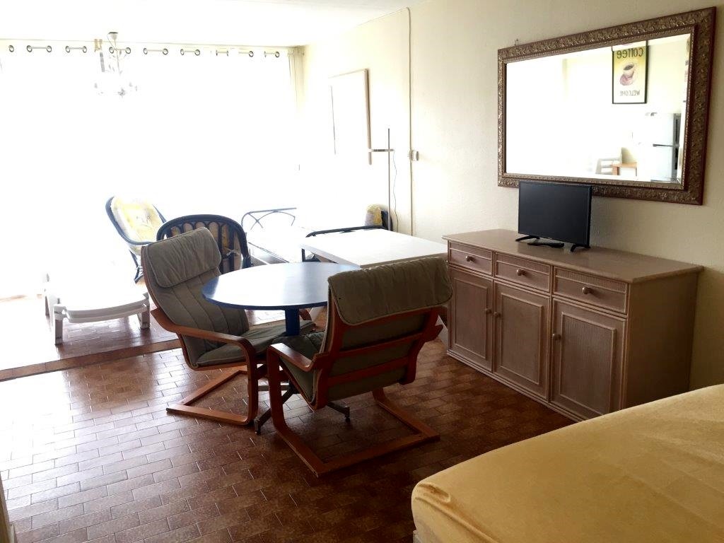Studio standard village 128 