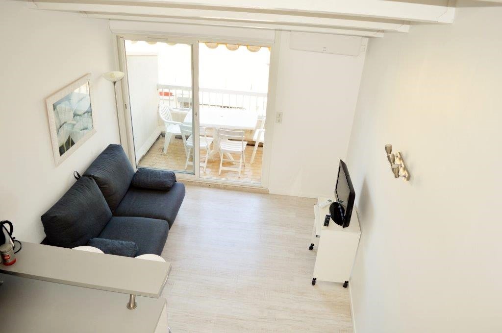 Studio standard village 161 