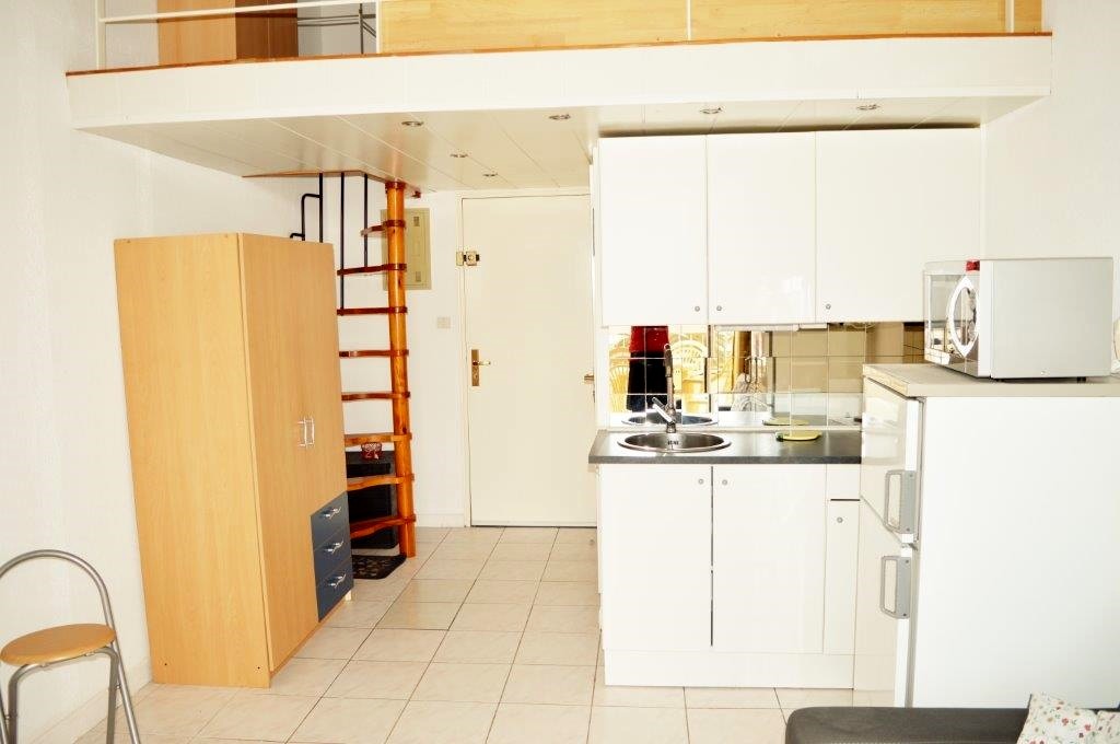 Studio standard village 171 