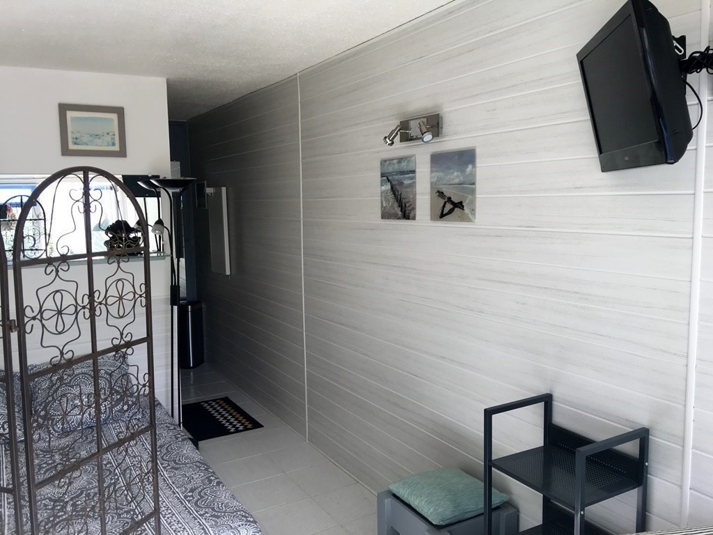 Studio standard village 4 