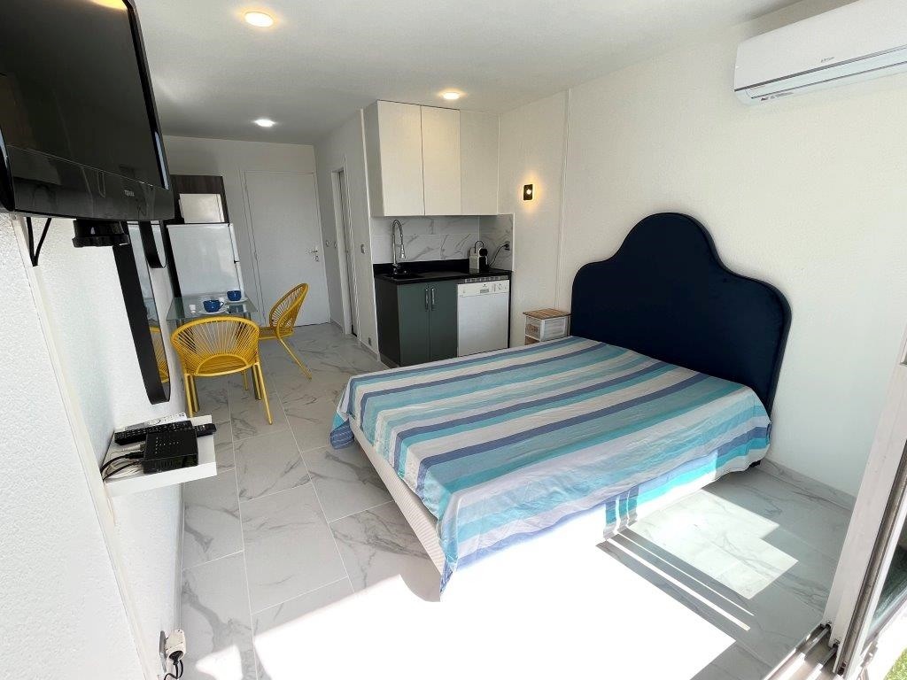 Studio standard village 84 